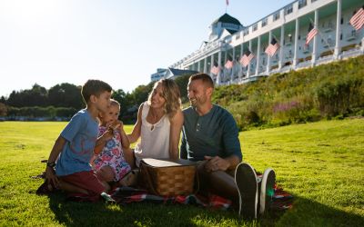 Family in front of Grand Hotel on Mackinac Island
